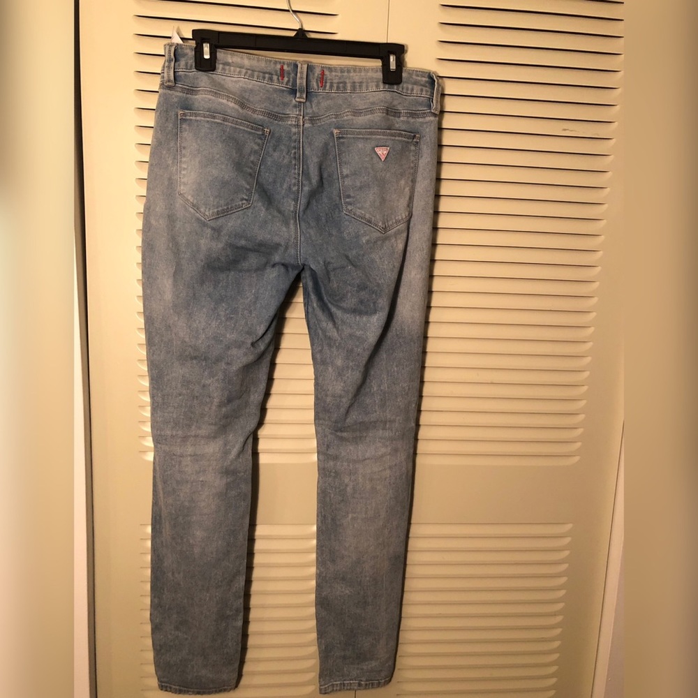 Guess Jeans - Picture 2 of 5